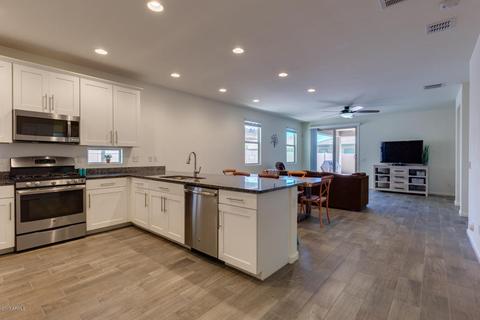 3565 E Apricot Ln, Gilbert, AZ 85298 photo 6