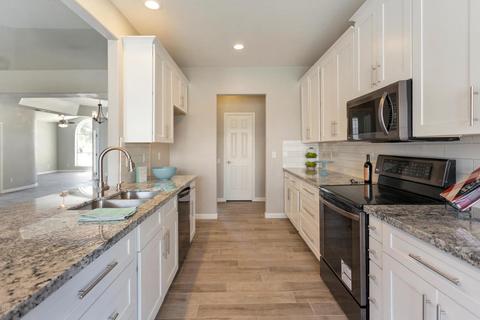 3346 E Utopia Rd, Phoenix, AZ 85050 photo 6