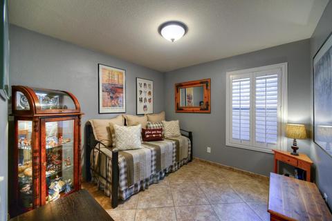 4717 E Abraham Ln, Phoenix, AZ 85050 photo 12