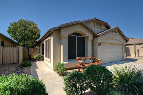 4717 E Abraham Ln, Phoenix, AZ 85050 photo 1