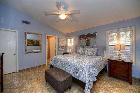 4717 E Abraham Ln, Phoenix, AZ 85050 photo 9