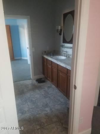 905 E Valencia Dr, Phoenix, AZ 85042 photo 11