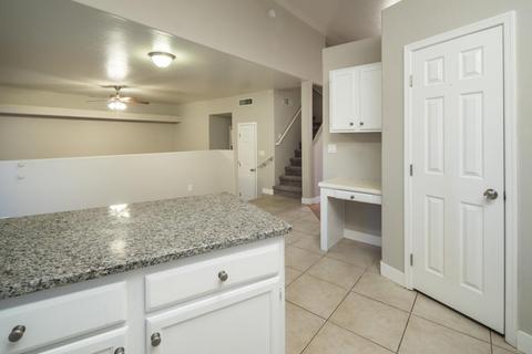4602 E Towne Ln, Gilbert, AZ 85234 photo 8