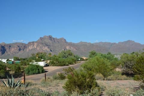 2409 E Scenic St, Apache Junction, AZ 85119 photo 3