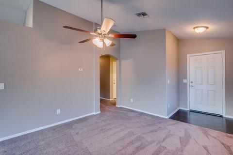 1017 E Grenadine Rd, Phoenix, AZ 85040 photo 2