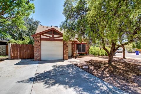3201 N Ash Cir, Chandler, AZ 85224