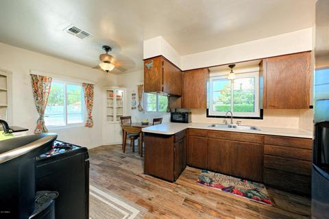 2602 E Whitton Ave, Phoenix, AZ 85016 photo 9