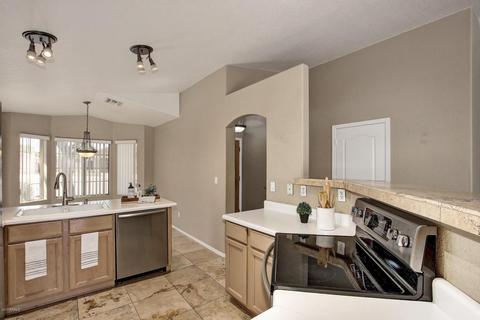 2446 E Patrick Ln, Phoenix, AZ 85024 photo 5