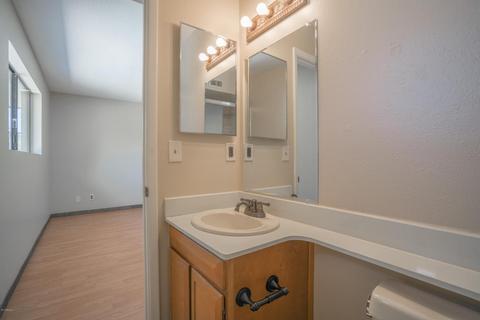 2850 E North Ln, Phoenix, AZ 85028 photo 13