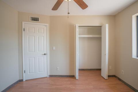 2850 E North Ln, Phoenix, AZ 85028 photo 17
