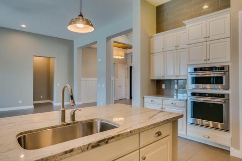 3757 E Strawberry Dr, Gilbert, AZ 85298 photo 9