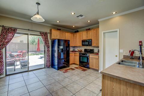 1005 E Beth Dr, Phoenix, AZ 85042 photo 4