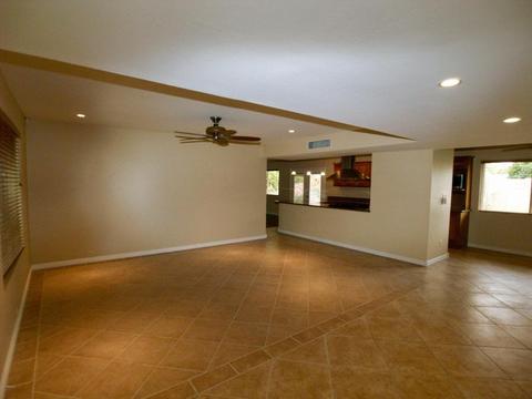 2833 E Paradise Dr, Phoenix, AZ 85028 photo 5