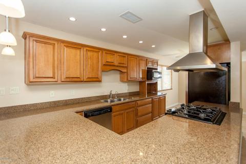 2833 E Paradise Dr, Phoenix, AZ 85028 photo 11