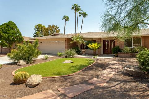 2833 E Paradise Dr, Phoenix, AZ 85028 photo 2