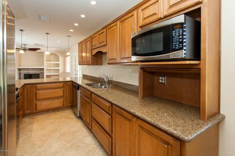 2833 E Paradise Dr, Phoenix, AZ 85028 photo 13