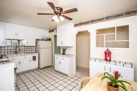 3445 E Sells Dr, Phoenix, AZ 85018 photo 9