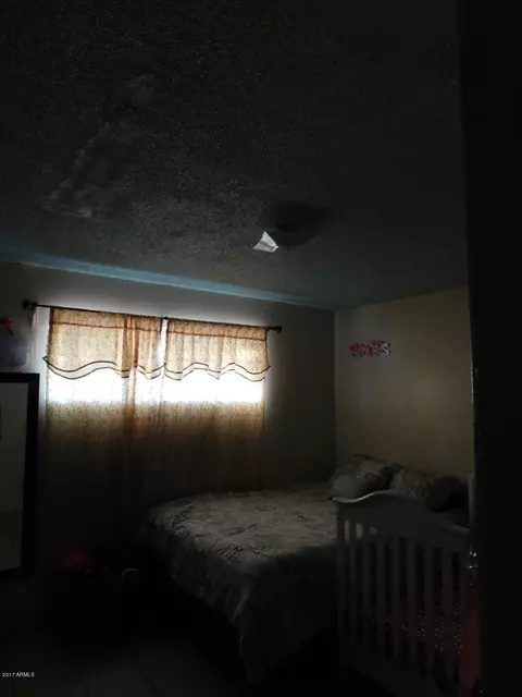 810 E Hazel Dr, Phoenix, AZ 85042 photo 9