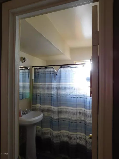 810 E Hazel Dr, Phoenix, AZ 85042 photo 13