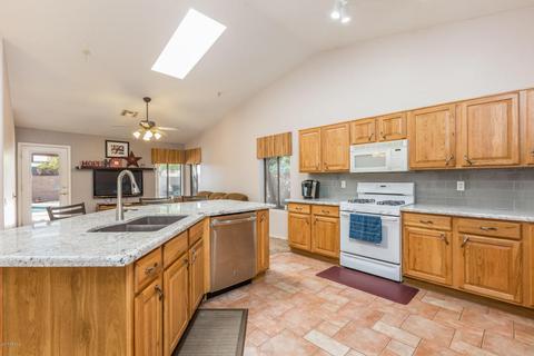 3935 E Bruce Ave, Gilbert, AZ 85234 photo 9