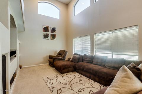 3526 E Crescent Way, Gilbert, AZ 85298 photo 4