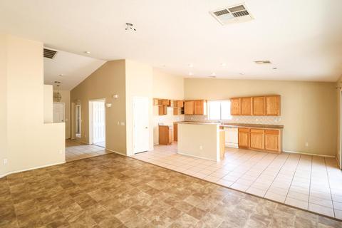 7336 W Cordes Rd, Phoenix, AZ 85043 photo 2