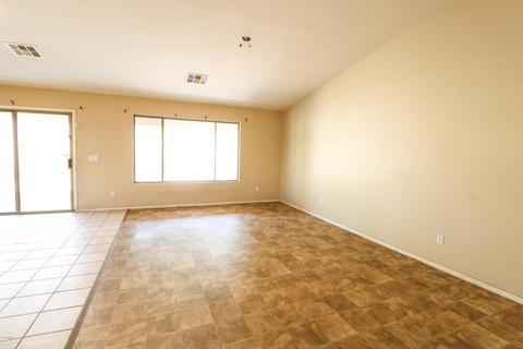 7336 W Cordes Rd, Phoenix, AZ 85043 photo 3