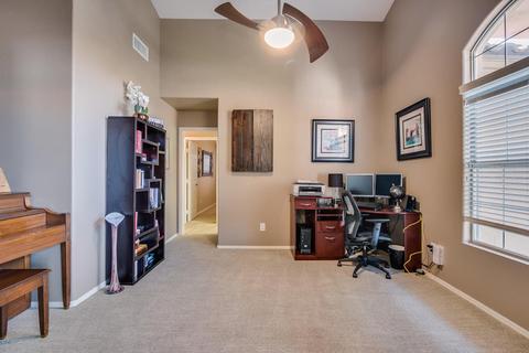 4513 E Rock Wren Rd, Phoenix, AZ 85044 photo 5