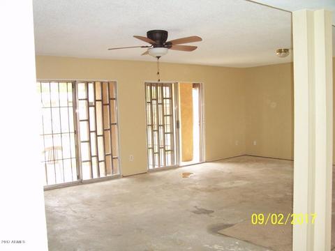 527 E La Mirada Dr, Phoenix, AZ 85042 photo 2