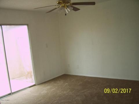 527 E La Mirada Dr, Phoenix, AZ 85042 photo 8
