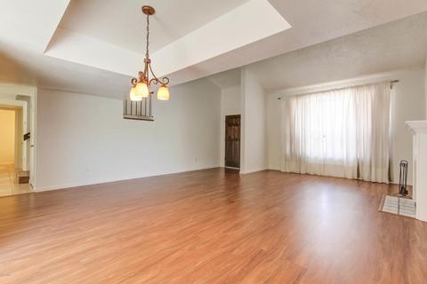 1537 E Candlestick Dr, Tempe, AZ 85283 photo 7