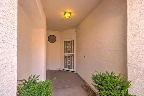 1076 E Sunburst Ln, Tempe, AZ 85284 photo 2