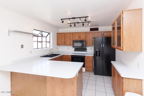 3908 E Salinas St, Phoenix, AZ 85044 photo 2