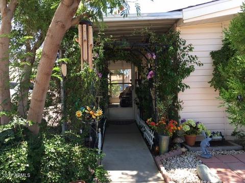 2933 E Sequoia Dr, Phoenix, AZ 85050 photo 2