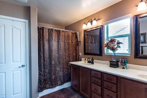 1878 S Seton Ave, Gilbert, AZ 85295 photo 23