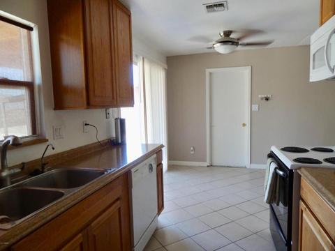 4128 E Yowy St, Phoenix, AZ 85044 photo 5