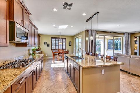 10749 E Kinetic Dr, Mesa, AZ 85212 photo 10