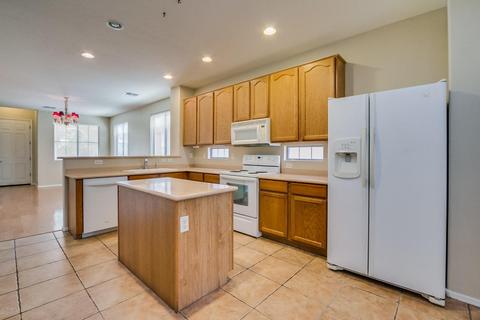 3864 S Dew Drop Ln, Gilbert, AZ 85297 photo 10