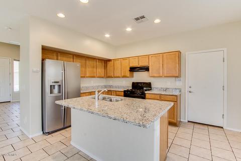 3911 E Pollack St, Phoenix, AZ 85042 photo 9