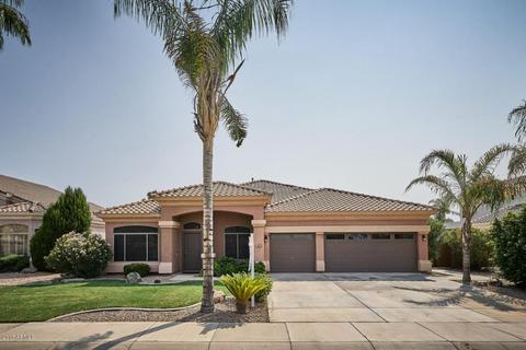 1673 S Boulder St, Gilbert, AZ 85295 photo 1