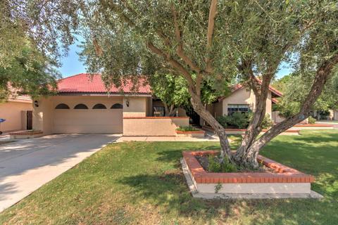 1956 E Citation Ln, Tempe, AZ 85284 photo 2