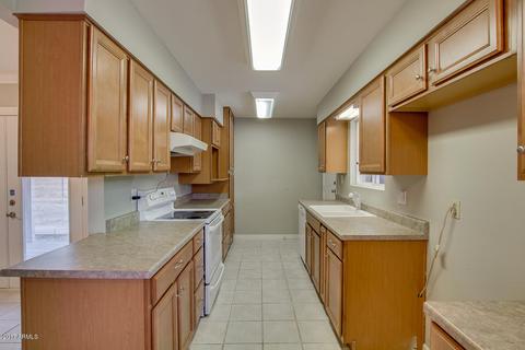 913 E Millett Ave, Mesa, AZ 85204 photo 4
