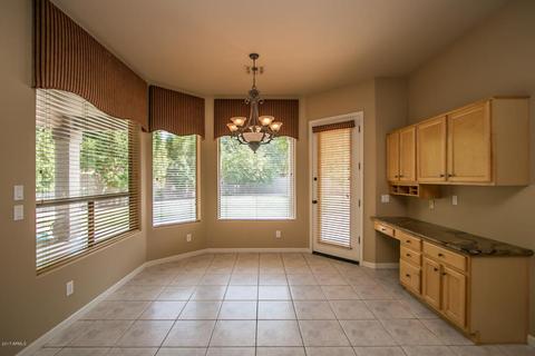661 S Boulder Ct, Gilbert, AZ 85296 photo 13