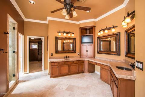 661 S Boulder Ct, Gilbert, AZ 85296 photo 6