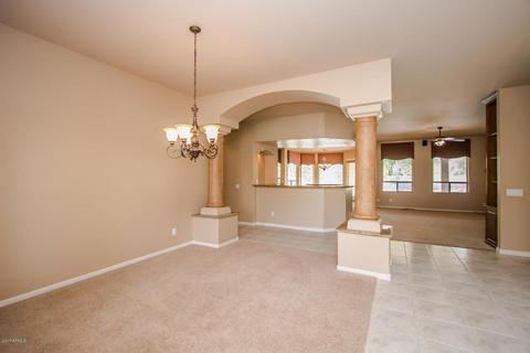 661 S Boulder Ct, Gilbert, AZ 85296 photo 5