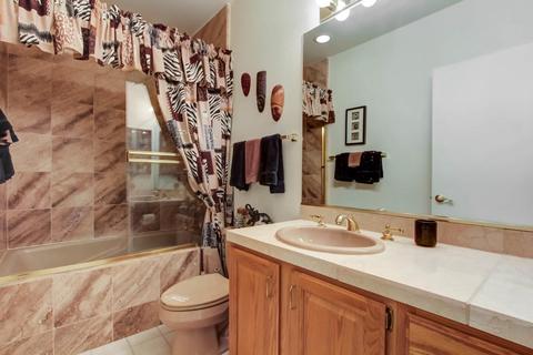 902 W Glendale Ave #208, Phoenix, AZ 85021 photo 12
