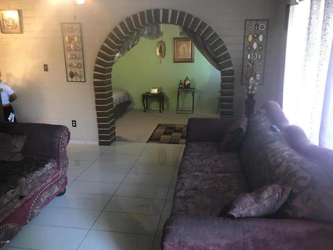 526 S Standage St, Mesa, AZ 85202 photo 3