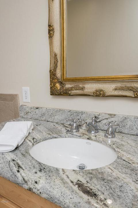 704 E Ocotillo Rd, Phoenix, AZ 85014 photo 23
