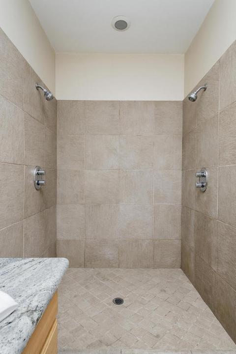 704 E Ocotillo Rd, Phoenix, AZ 85014 photo 24