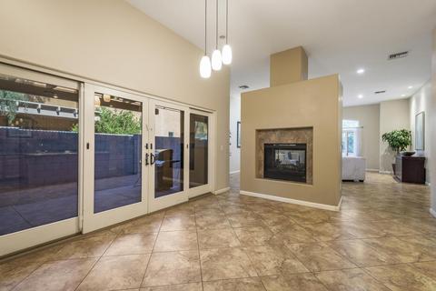 704 E Ocotillo Rd, Phoenix, AZ 85014 photo 8